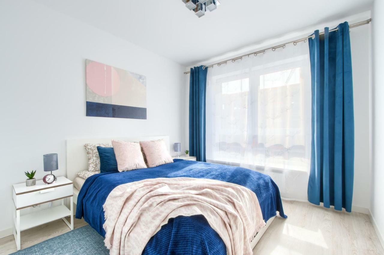 M&R Apartament Airport&Business Deluxe Cybernetyki 17 - Underground Garage - Free Wifi - Netflix - Air Conditioning - Self Check-In, Close By Chopin Airport Warszawa Eksteriør bilde